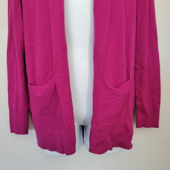 Ann Taylor Loft Women's Small Magenta Pink Long Sleeve Cardigan 25% Wool Blend - Picture 2 of 8